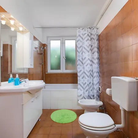 Mira Apartament