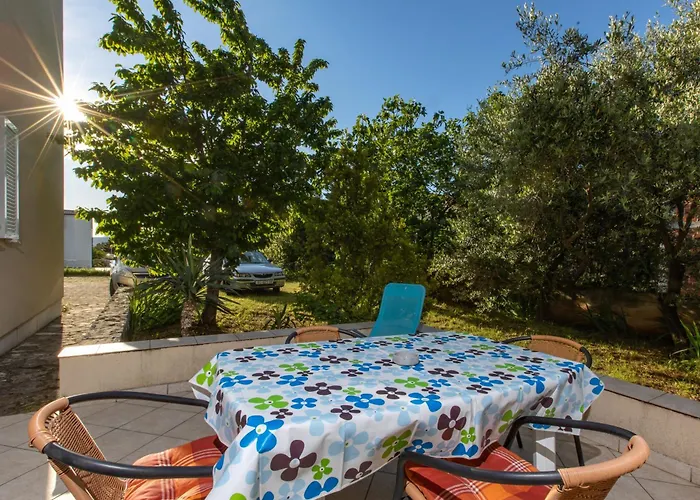 Apartment Mira Punat